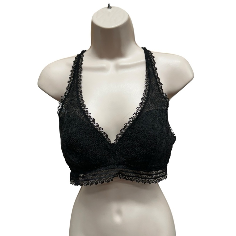 Victoria’s Secret women’s black lace bralette size medium